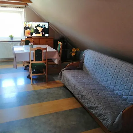 Ogrodowe Zacisze סטגנה